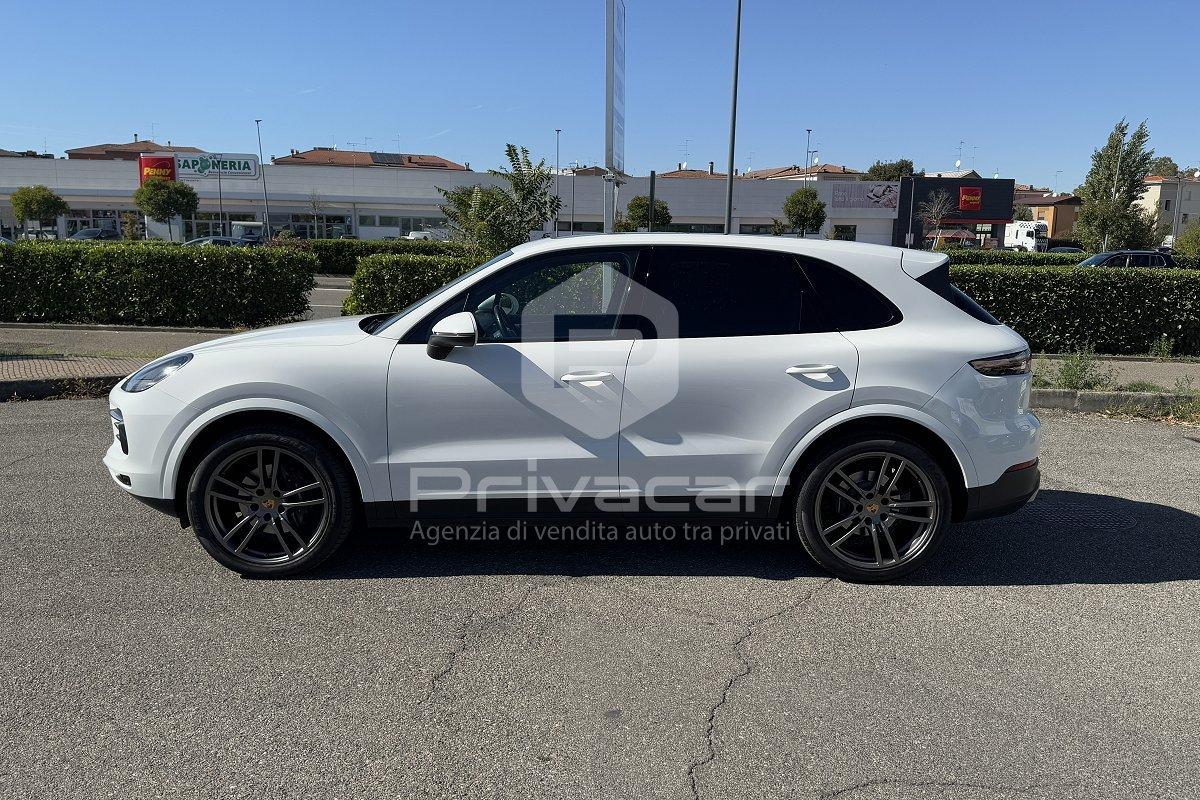 PORSCHE Cayenne 3.0 V6