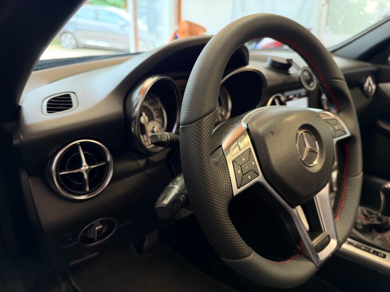 Mercedes-benz SLK 250 CGI Premium AMG