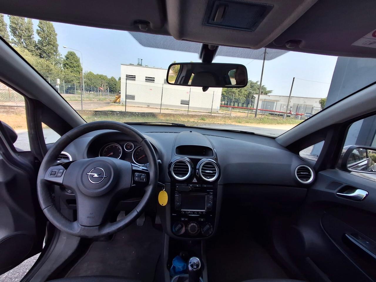 Opel Corsa 1.2 85CV 3 porte GPL-TECH b-color