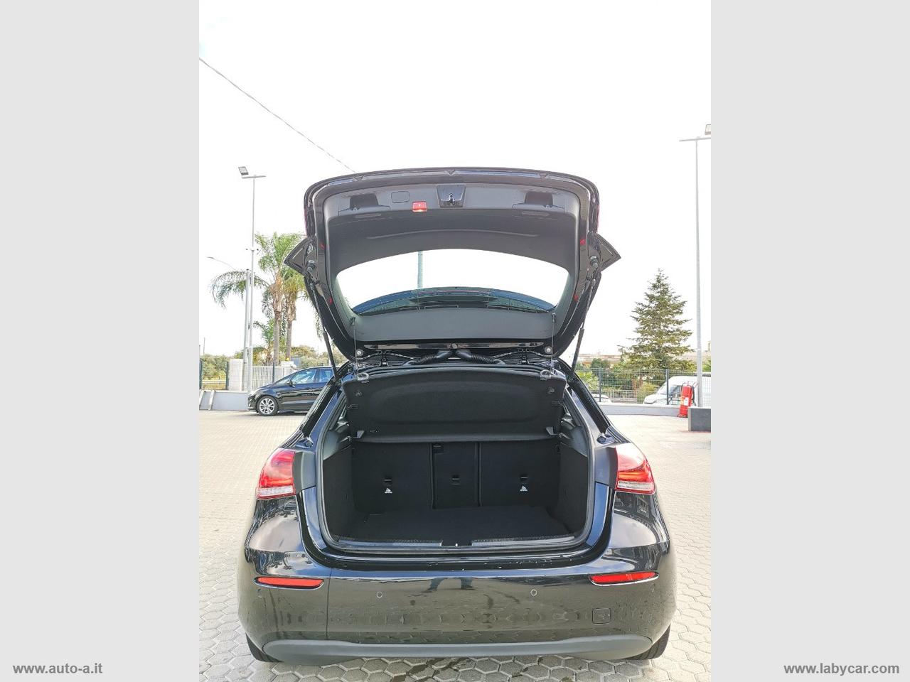 MERCEDES-BENZ A 180 d Automatic Business