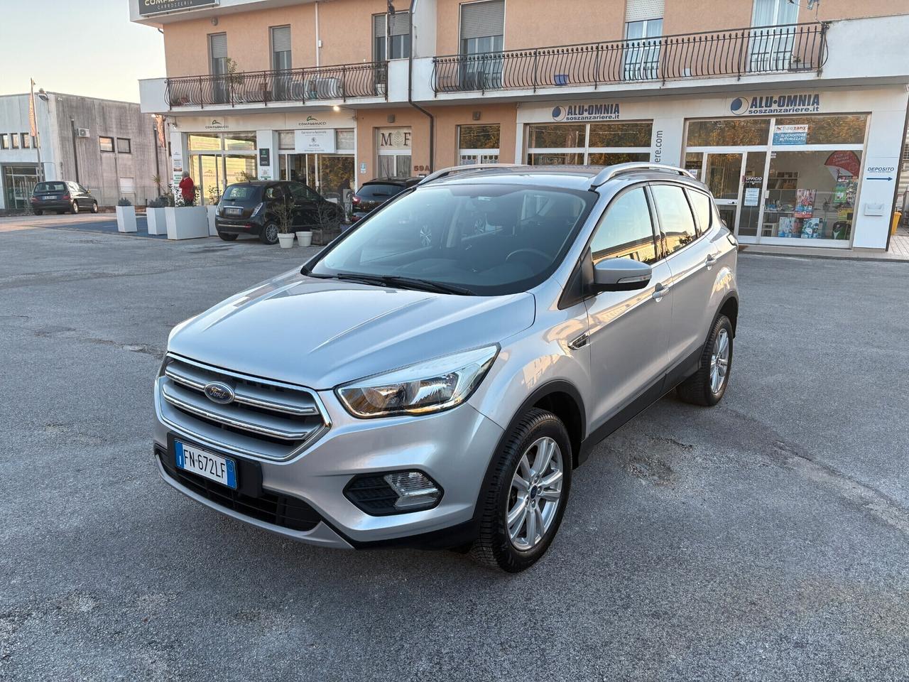 Ford Kuga 1.5 TDCI 120 CV S&S 2WD Titanium
