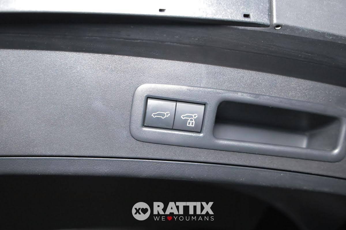 Lexus UX 250h 2.0 HEV Design CVT