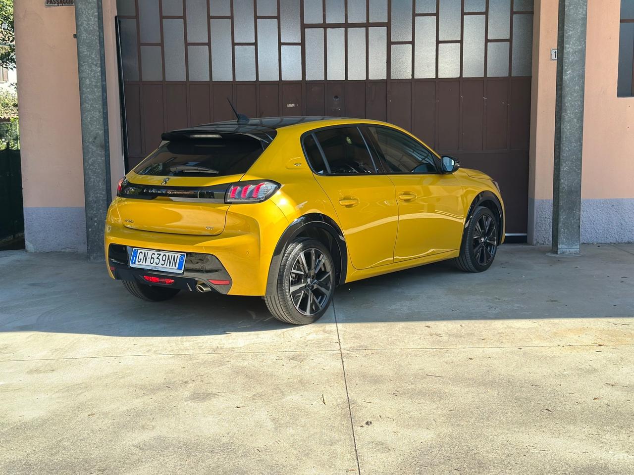 Peugeot 208 PureTech 100 Stop&Start 5 porte GT