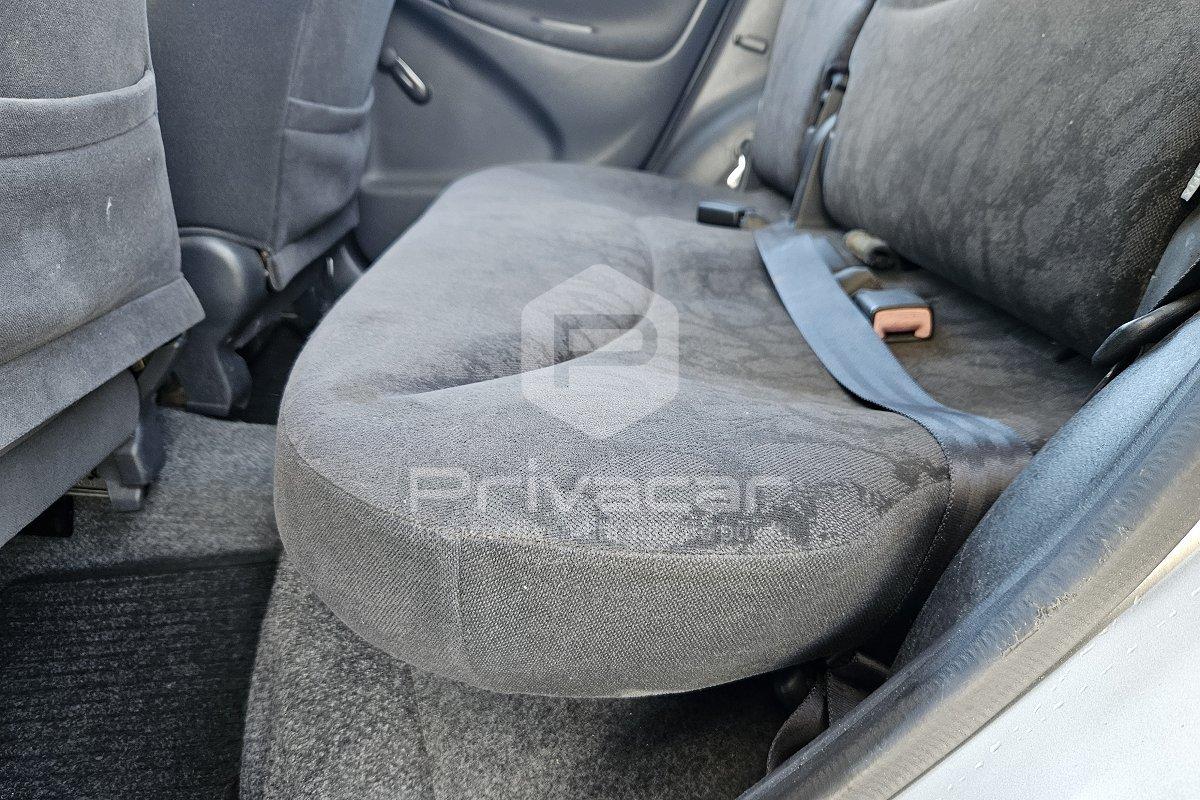 TOYOTA Yaris 1.3i 16V cat 5 porte aut. Sol