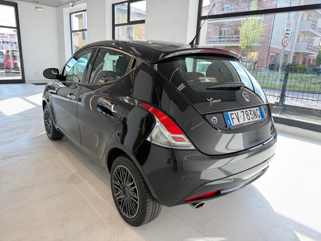 Lancia Ypsilon 1.2 Platinum " 40 MILA KM CERTIFICATI "