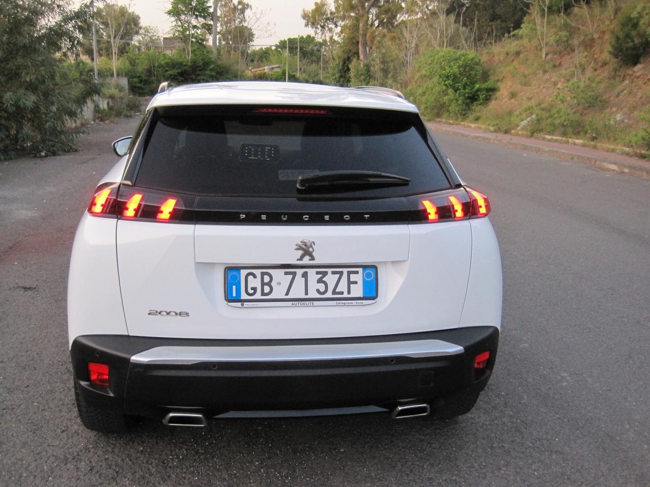Peugeot 2008 PureTech 130 S&S Allure Pack