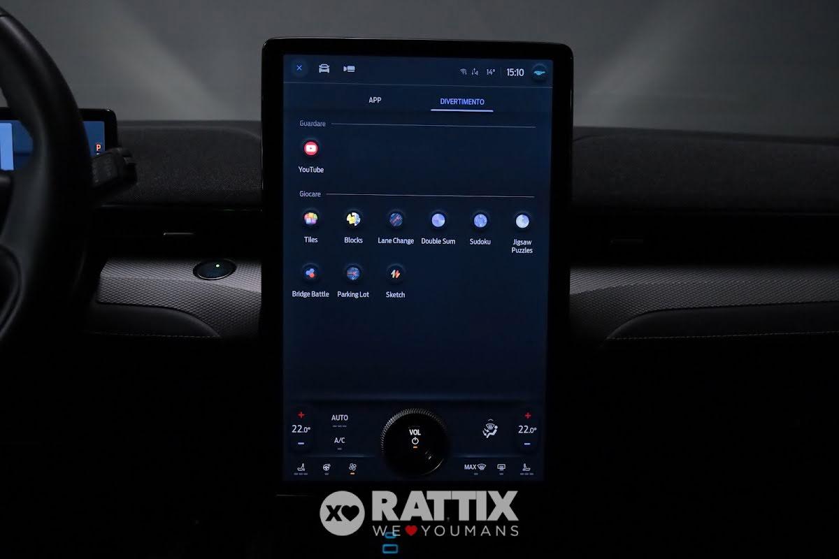 Ford Mustang Mach-E motore elettrico standard range 269CV RWD Auto + tetto panoramico