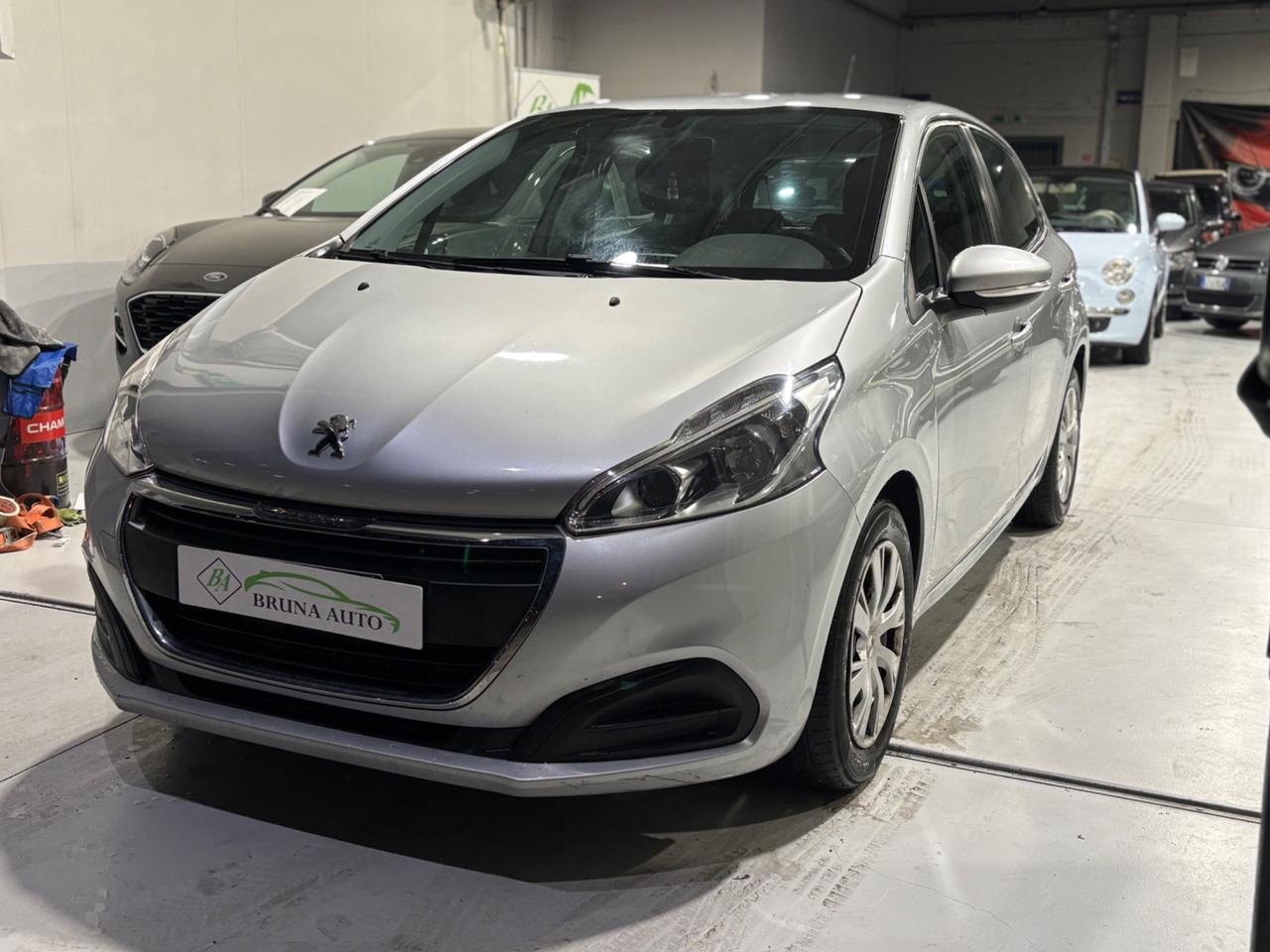 Peugeot 208 BlueHDi 75 5 porte Allure
