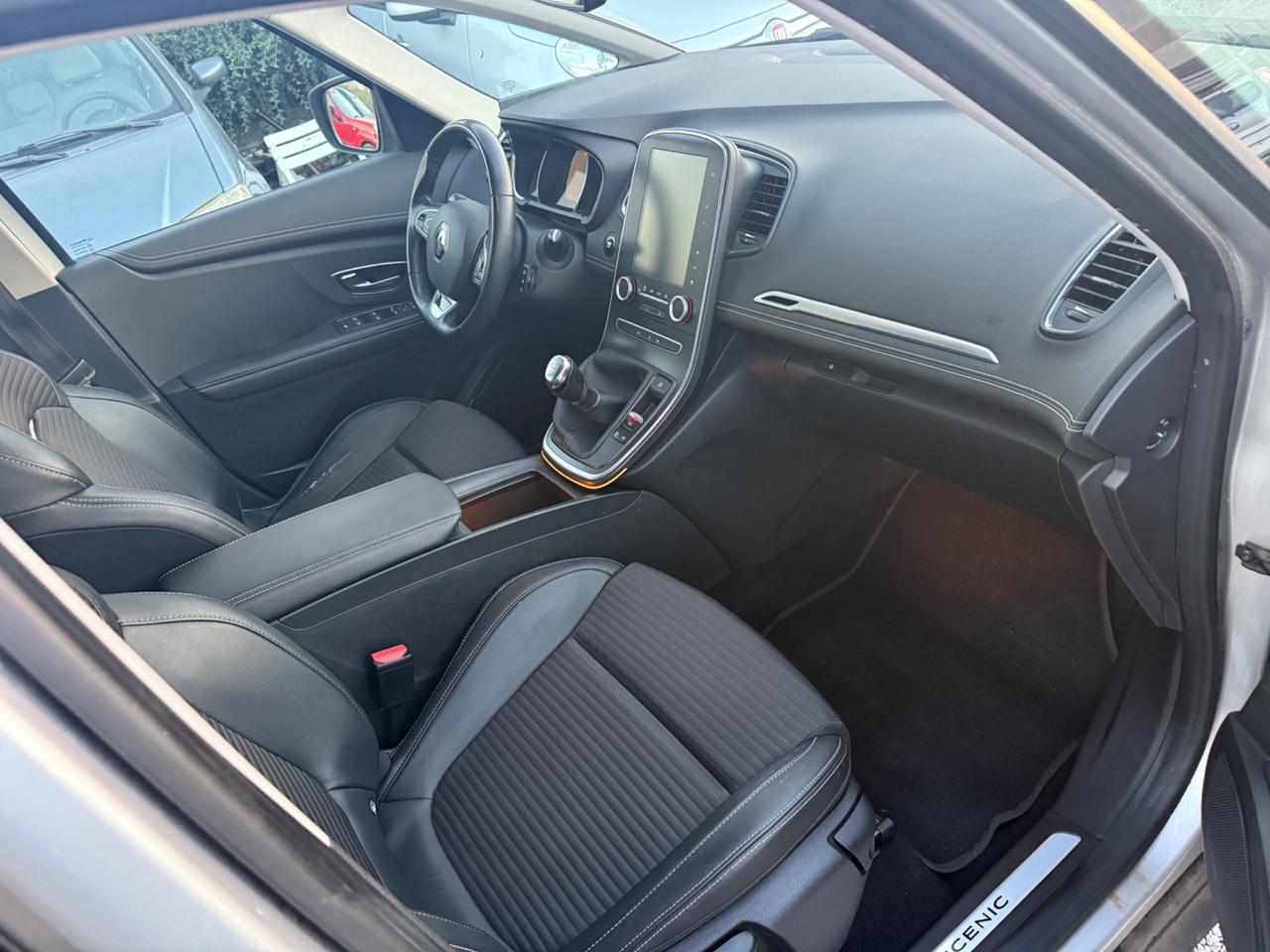 Renault Grand Scenic dCi 130 CV Energy Initiale Paris