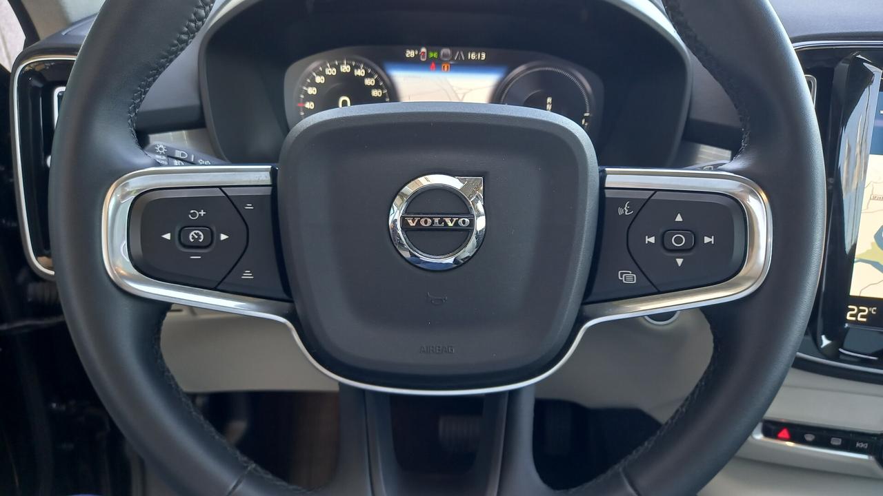 Volvo XC40 T5 Recharge Plug-in Hybrid Inscription Expression auto