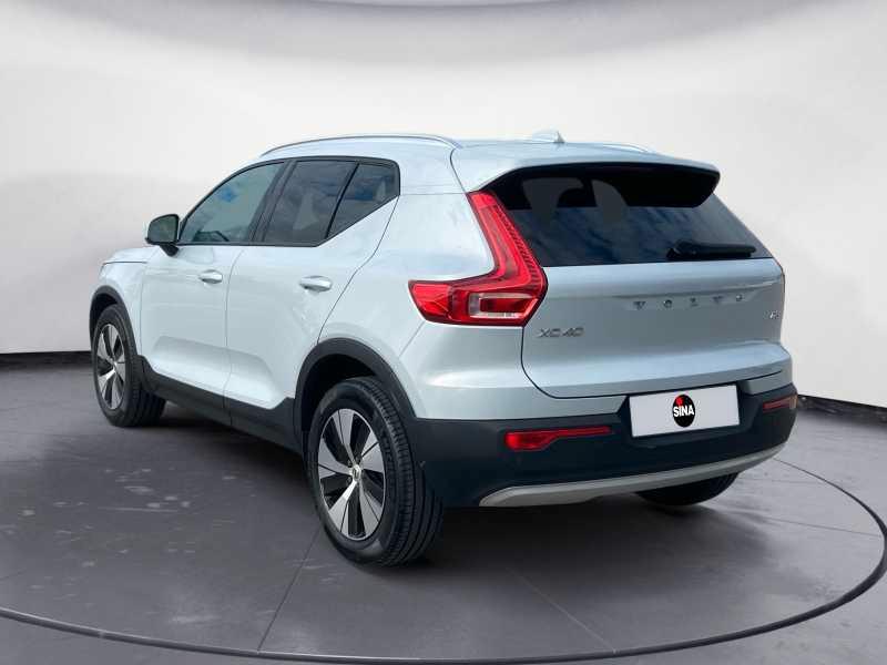 VOLVO XC40 2.0 d3 MoMenT. AuTo