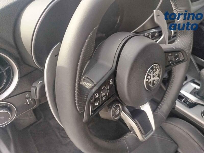 Alfa Romeo Giulia Q4 VELOCE
