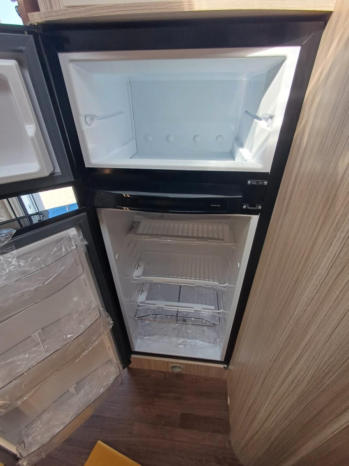 Elnagh magnum 530