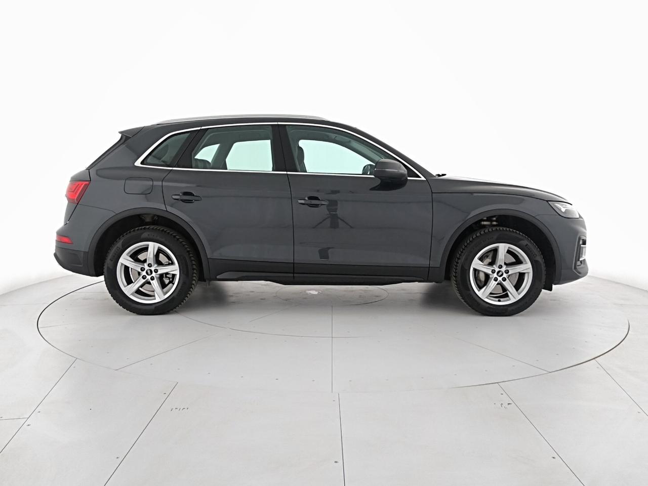 Audi Q5 50 2.0 tfsi e Business quattro