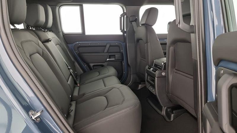 Land Rover Defender 110 3.0D I6 200 CV AWD Auto S