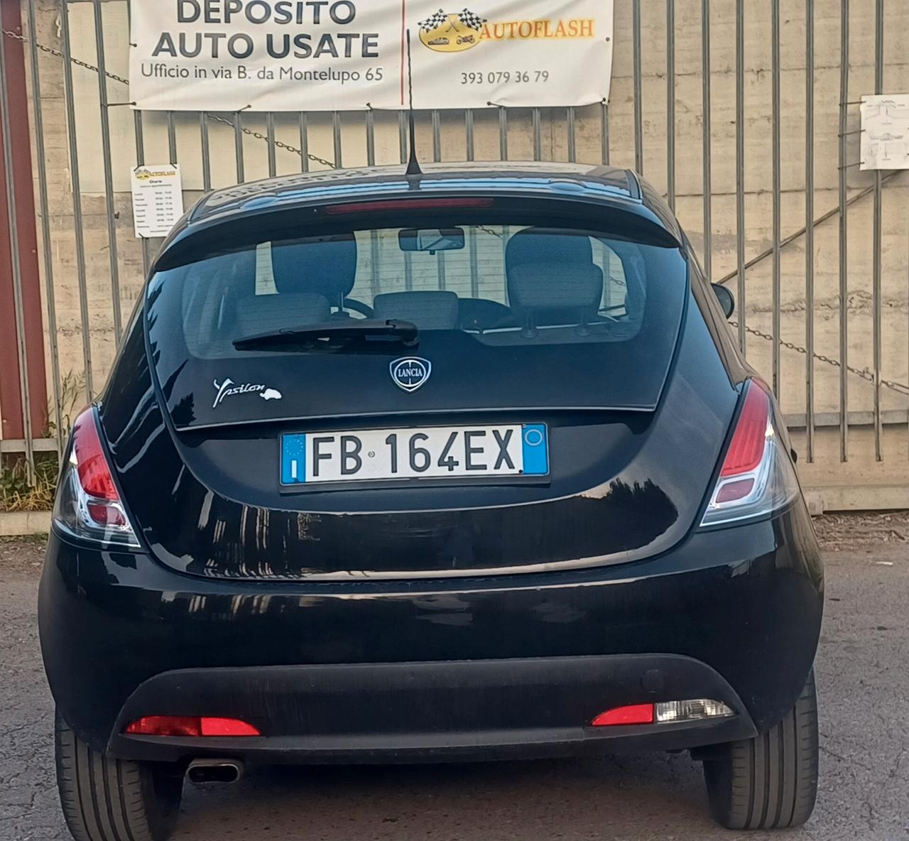 Lancia Ypsilon 1.2 69 CV 5 porte Gold
