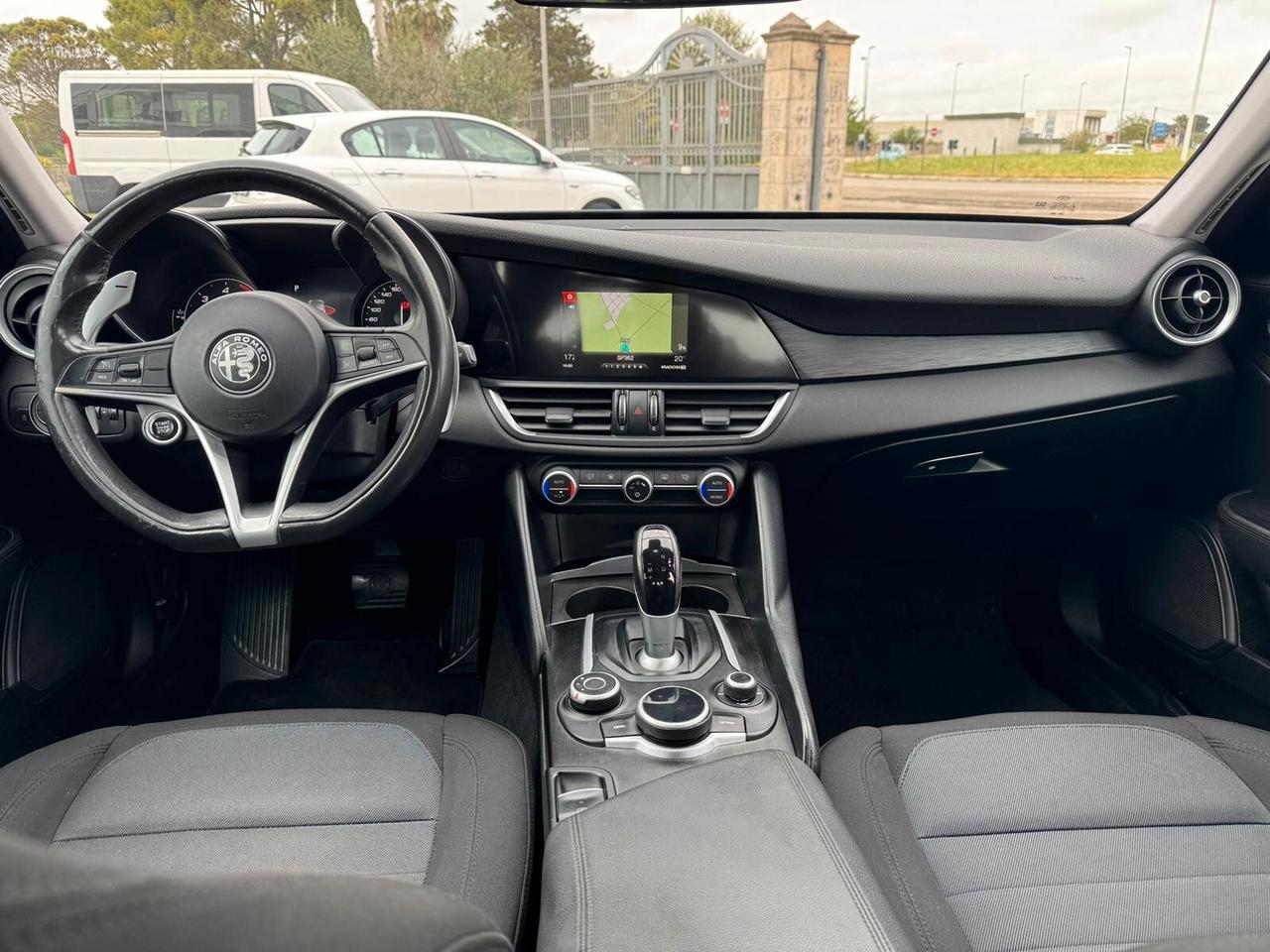 Alfa Romeo Giulia 2.2 Turbodiesel 150 CV AT8