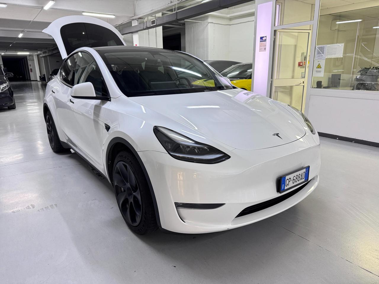 Tesla Model Y Long Range Dual Motor awd
