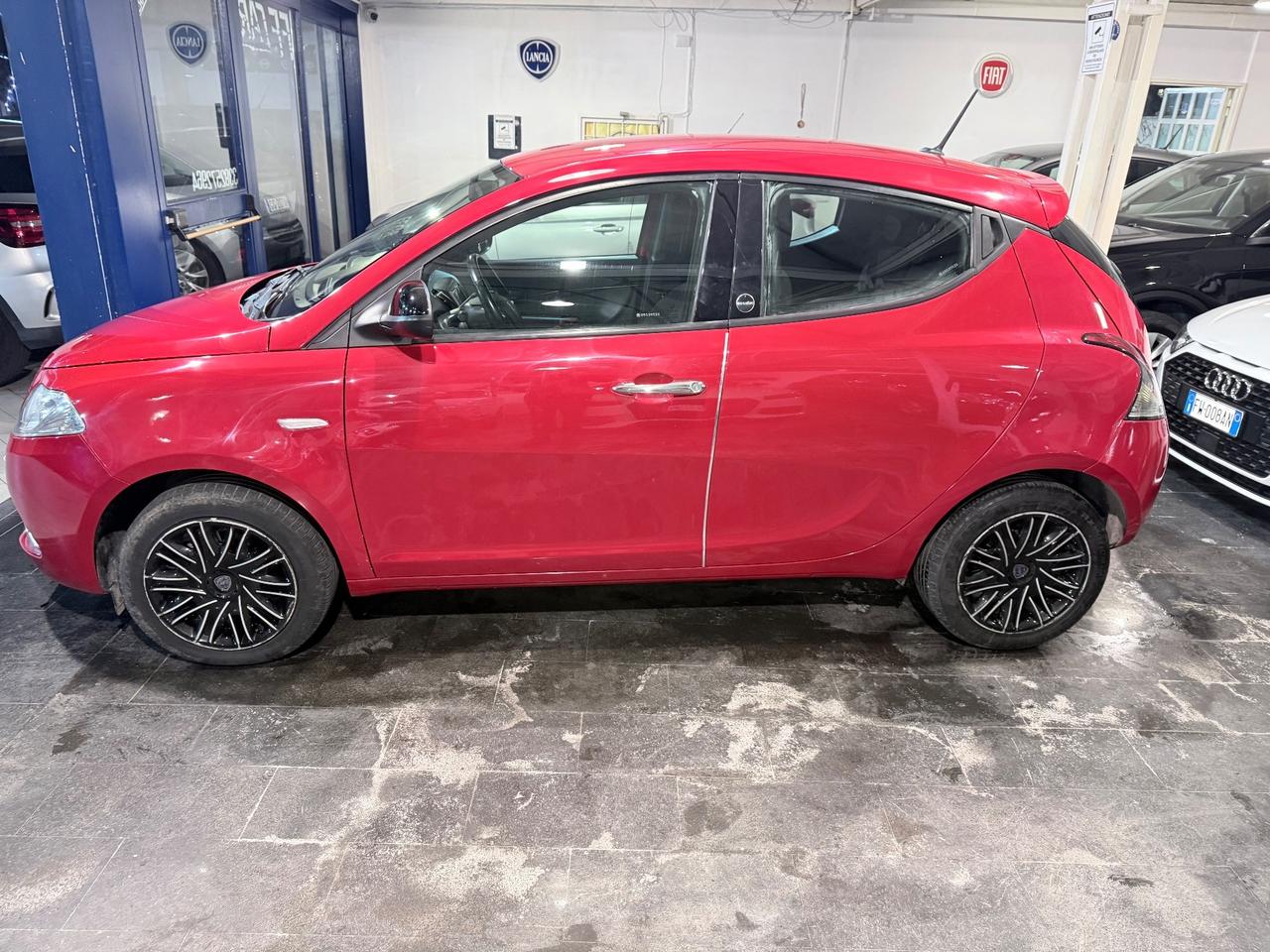 Lancia Ypsilon 1.2 69 CV 5 porte GPL Ecochic Gold