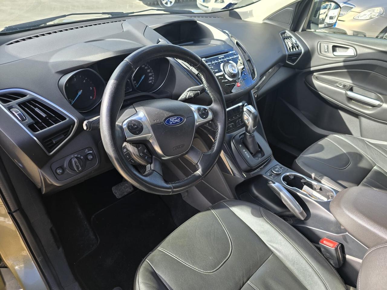 Ford Kuga 2.0 TDCI 163 CV 4WD Powershift Titanium