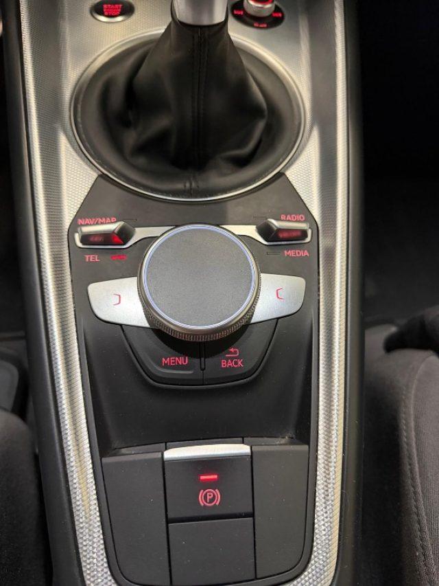 AUDI TT Coupé 1.8 TFSI S line //BELL1SS1MA//