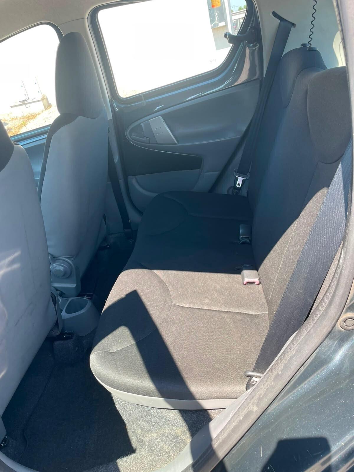 Toyota Aygo 1.0 12V VVT-i 5 porte Now OK NEOP.