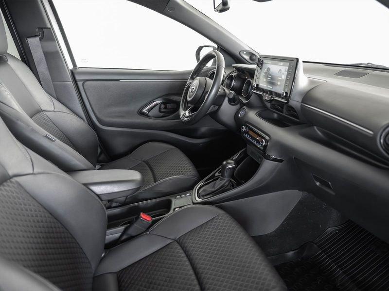 Toyota Yaris Hybrid Lounge MY21