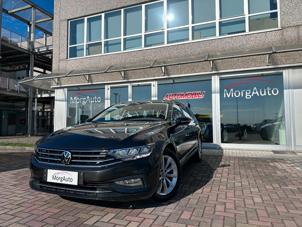 VW PASSAT SW 2.0TDI 150CV DSG EURO6D FARI FULL LED! NAVIGATORE