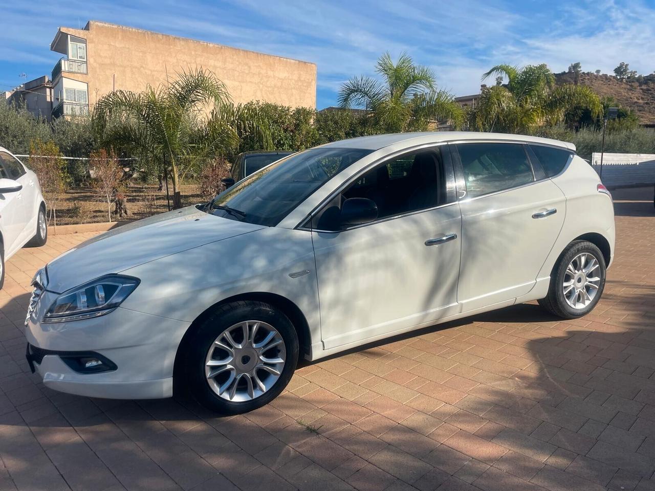 Lancia Delta 1.6"Finanziabile Senza Busta Paga"