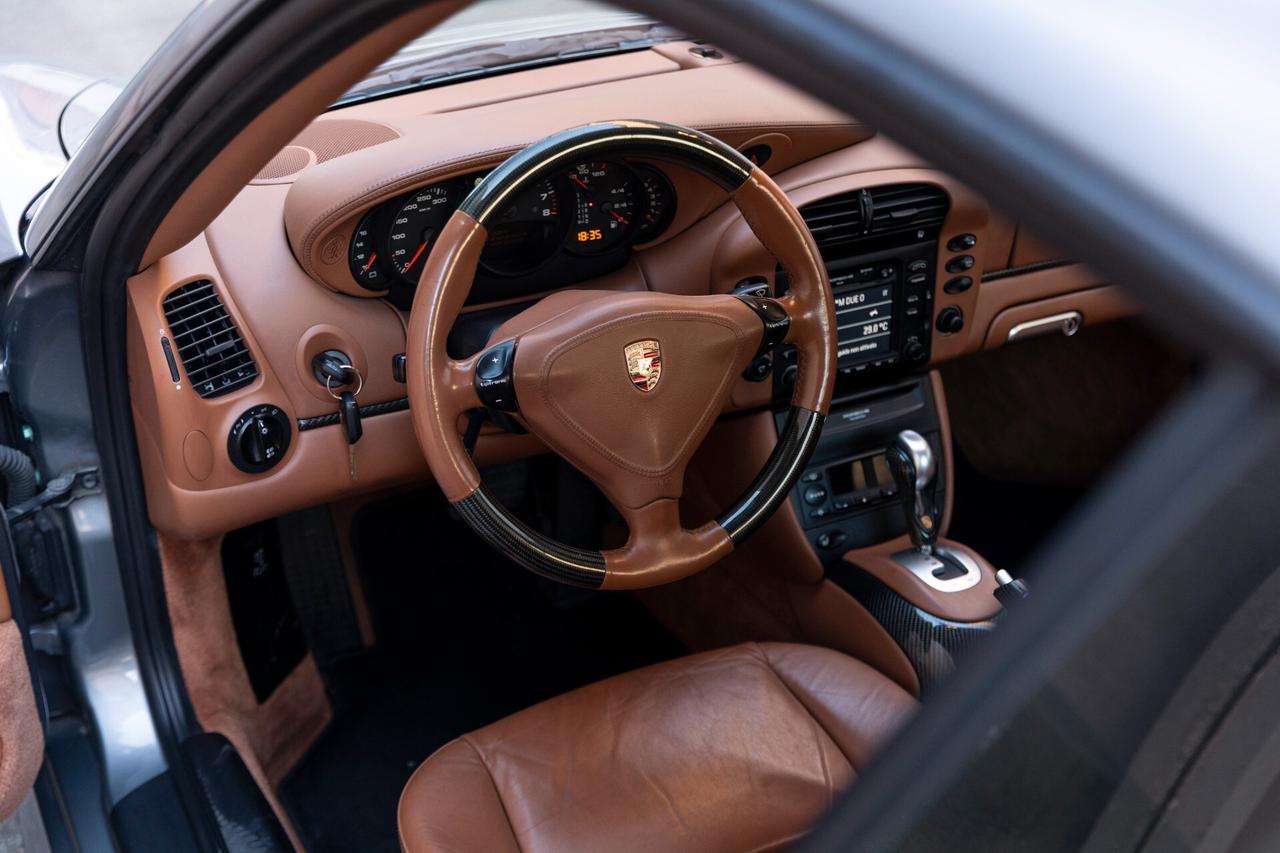 Porsche 911 Carrera 4S cat Coupé