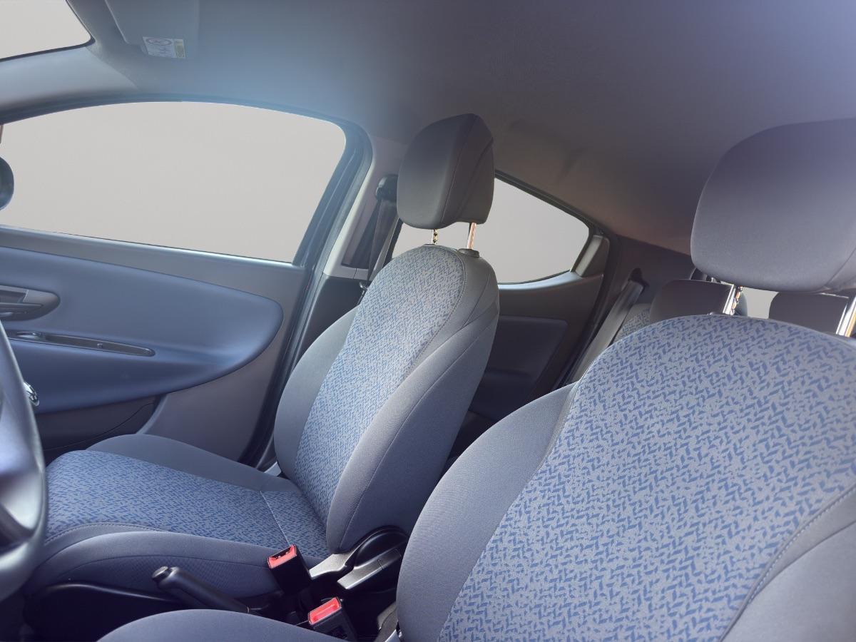 LANCIA - Ypsilon 1.0 firefly hybrid Gold s&s 70cv 5p.ti