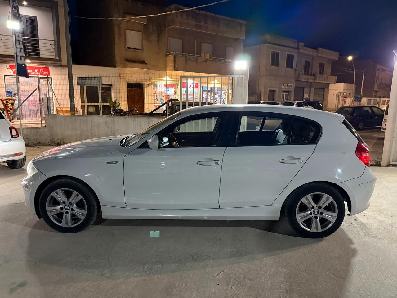 BMW 118D 143CV FUTURA - 2010