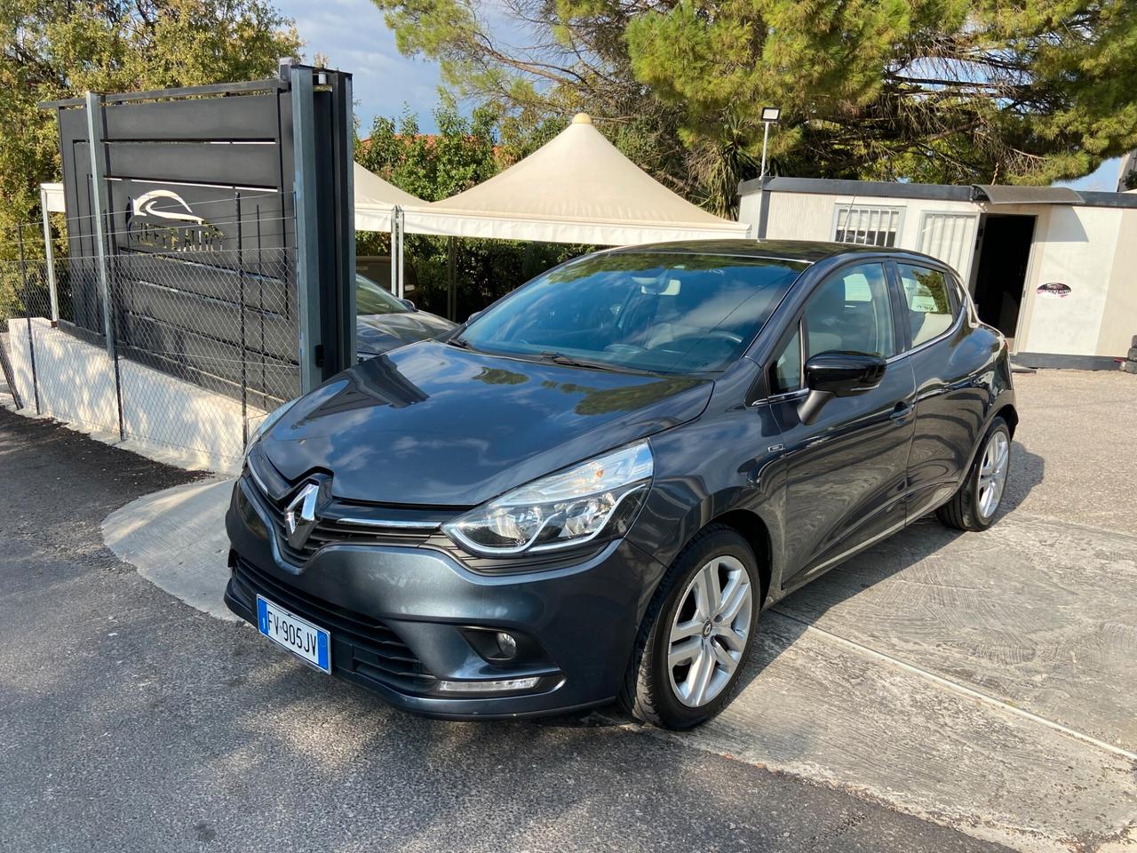 Renault Clio dCi 8V 75 CV