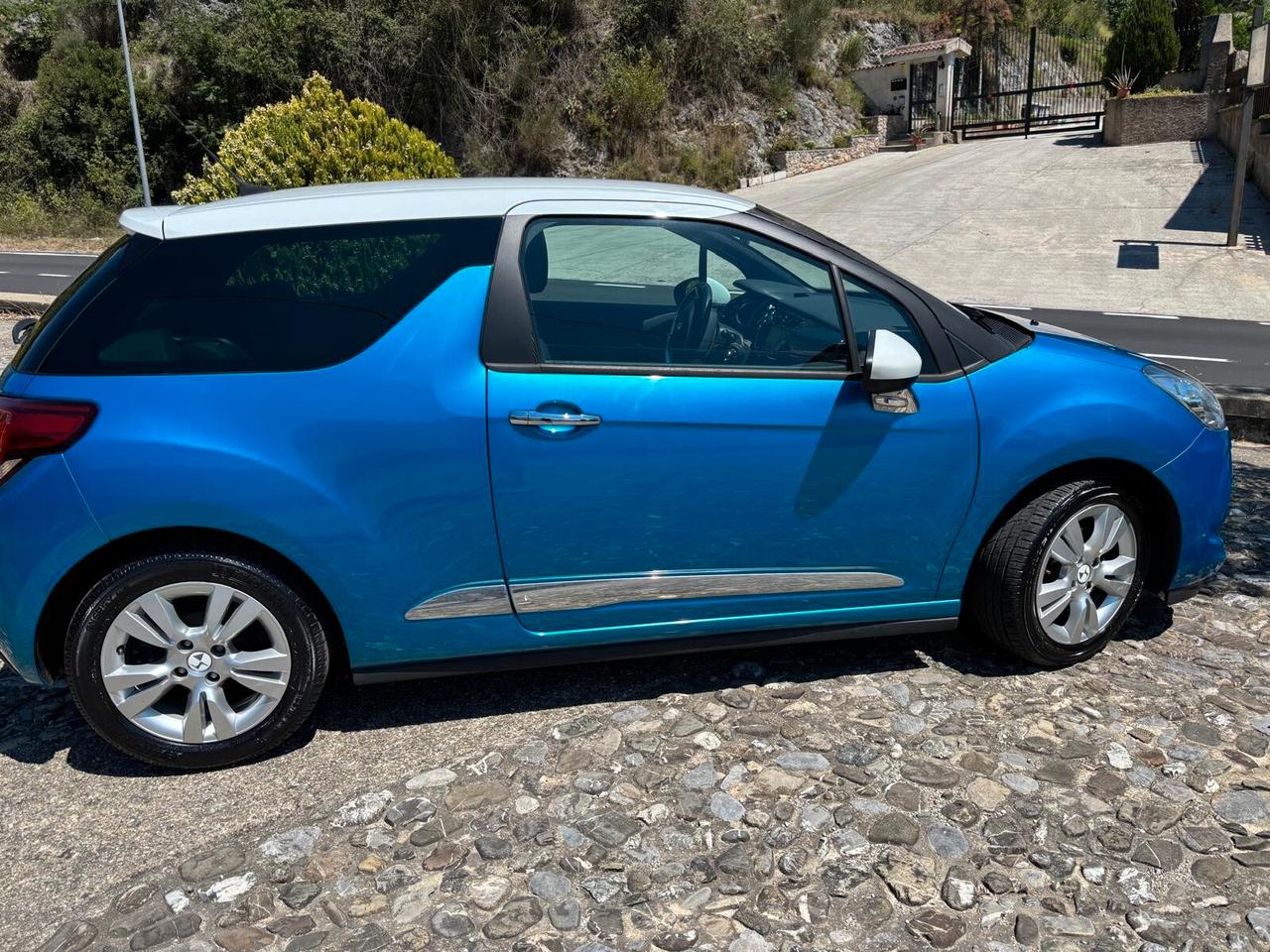 Ds DS3 3 PureTech 82 Chic-Navigatore-Retrocamera-Cerchi lega