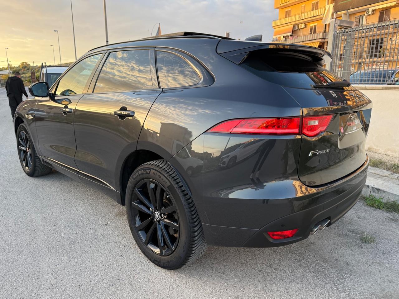 Jaguar F-Pace 2.0 D 180 CV AWD aut. R-Sport 12/2019