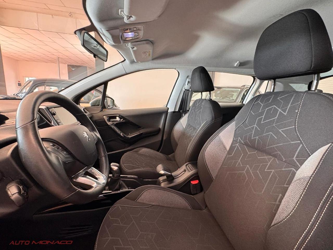 Peugeot 2008 BlueHDi 100cv Business 2019