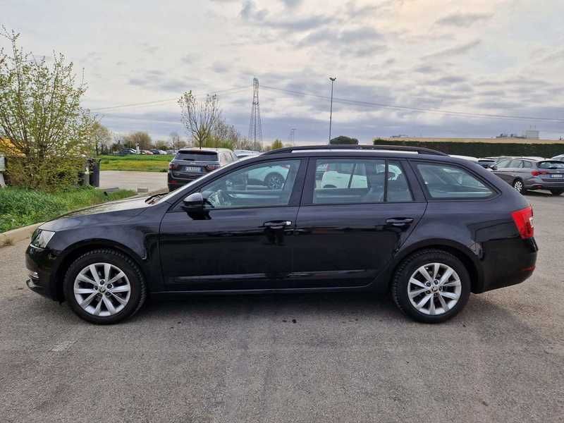 SKODA OCTAVIA WAGON 1.6 TDI CR Executive