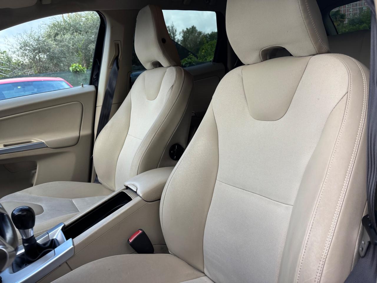 Volvo XC 60 D5 AWD Momentum