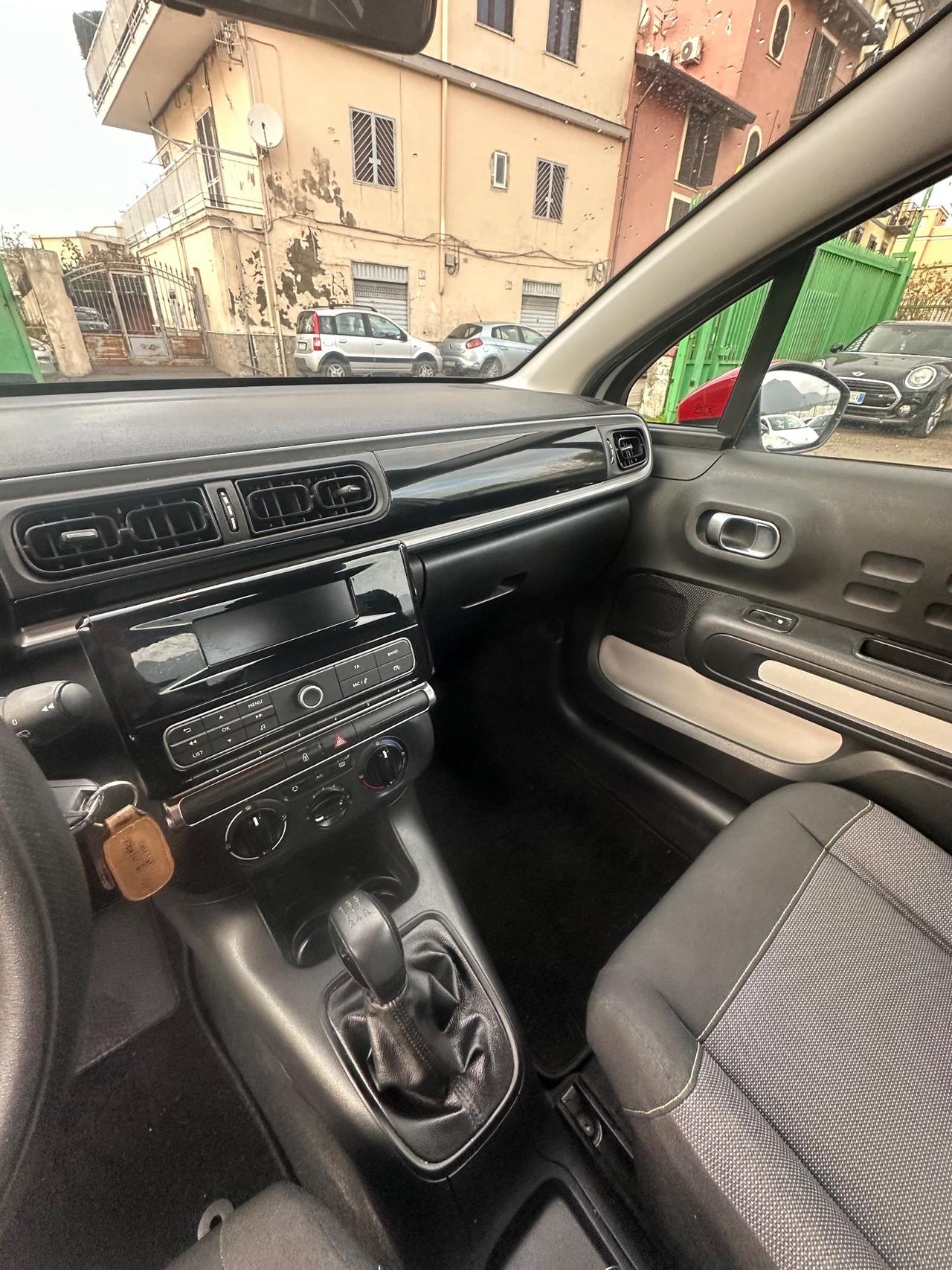 Citroen C3 PureTech 82 GPL Shine