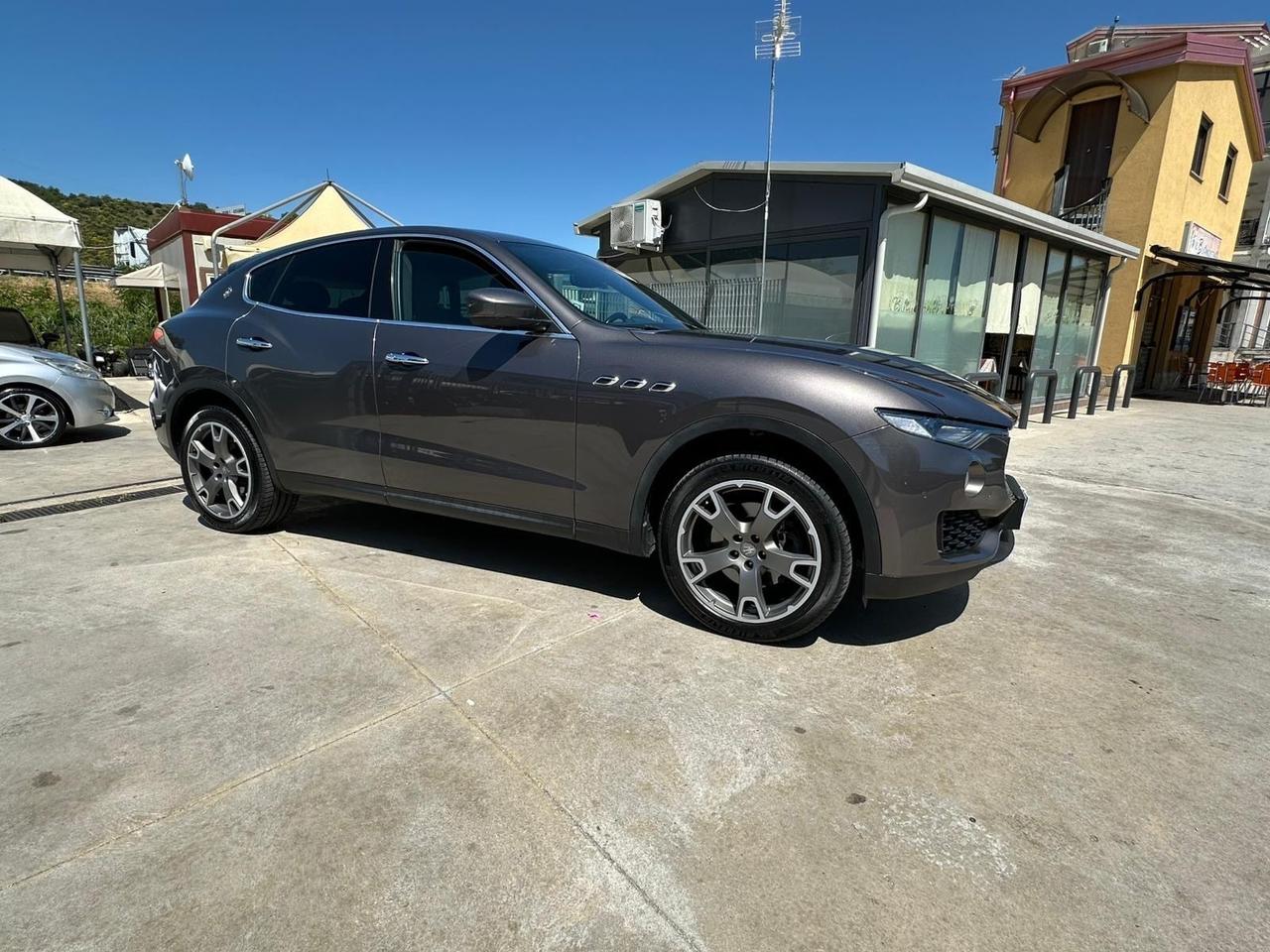 Maserati Levante V6 Diesel 275 CV AWD