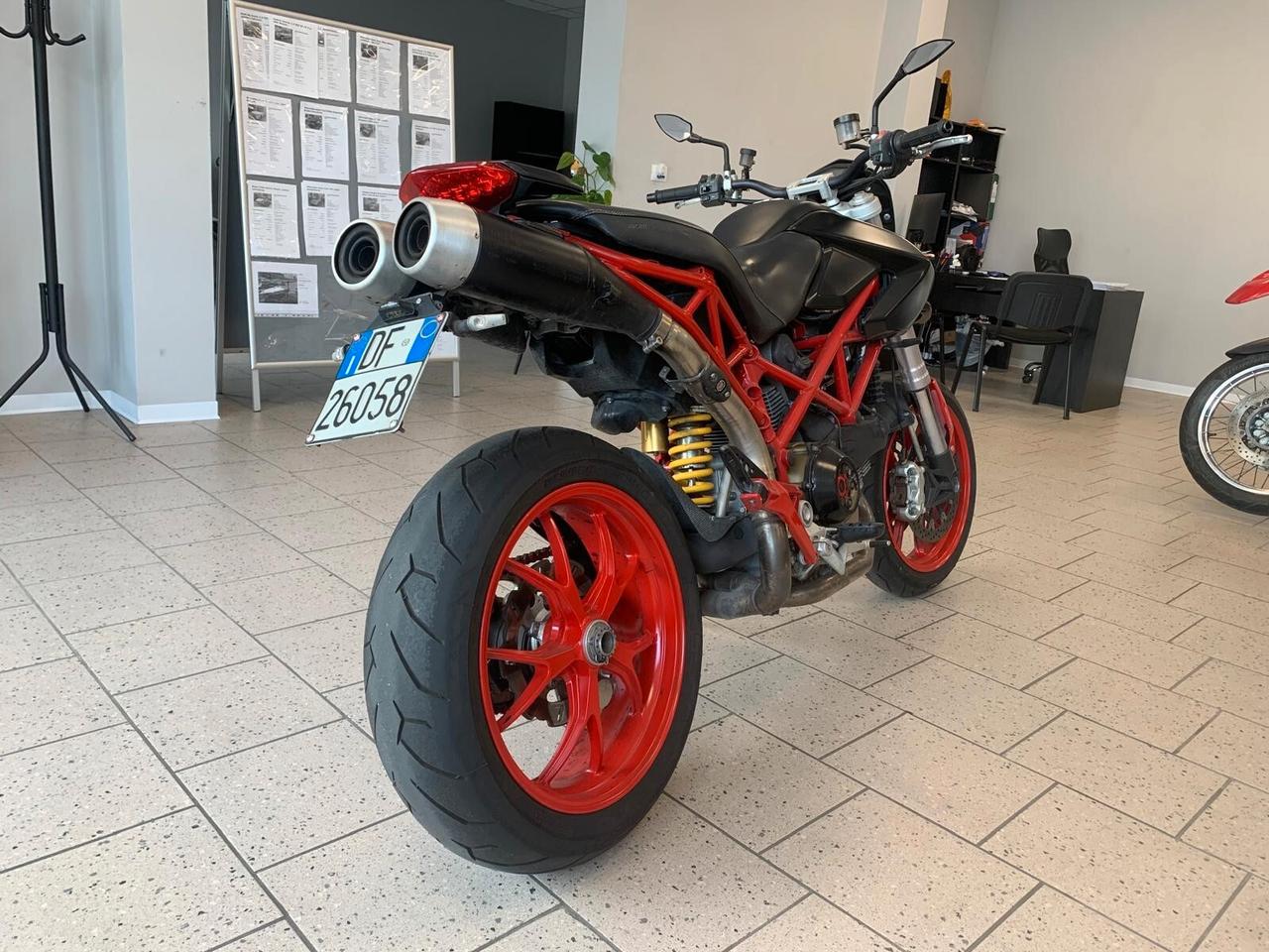 Ducati Hypermotard 1100