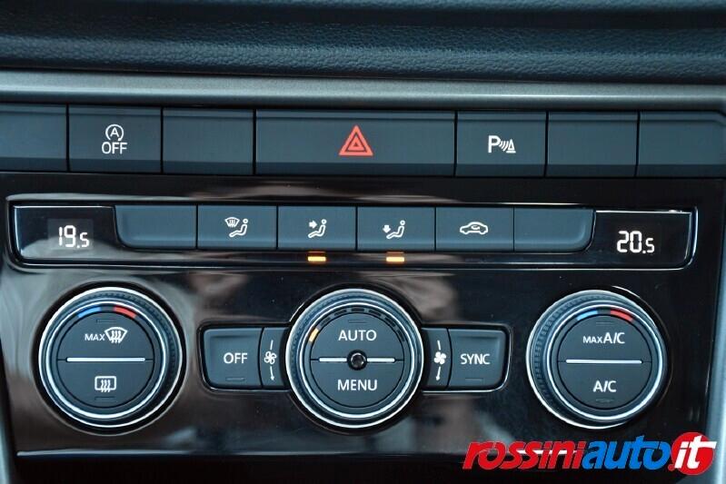 VOLKSWAGEN T-ROC 1.0 TSI 110 CV STYLE TECH PACK REARVIEW R17