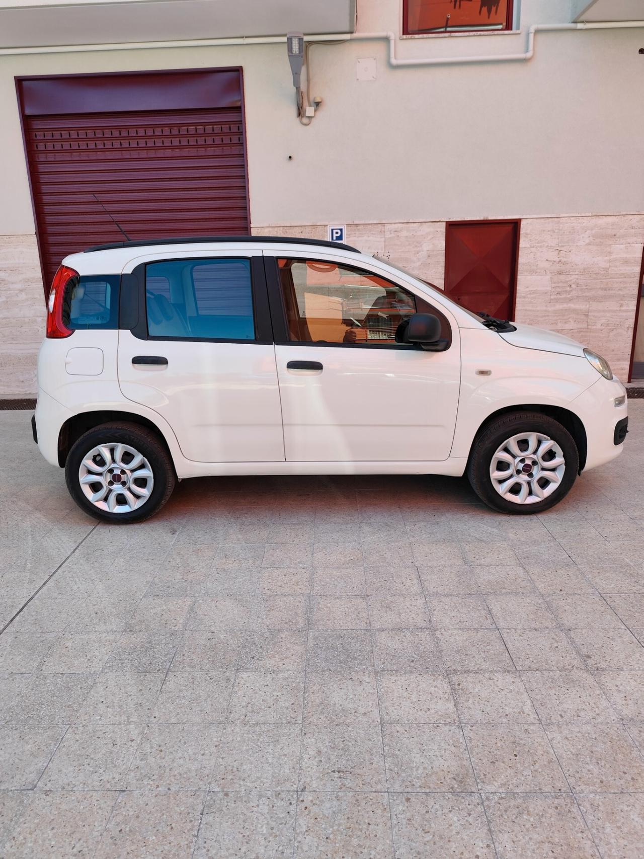 Fiat Panda 0.9 TwinAir Turbo Natural Power Lounge