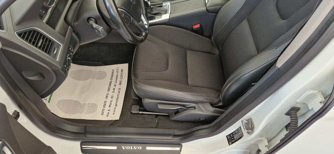 Volvo XC60 D3 2.0D 150cv Geartronic R-design