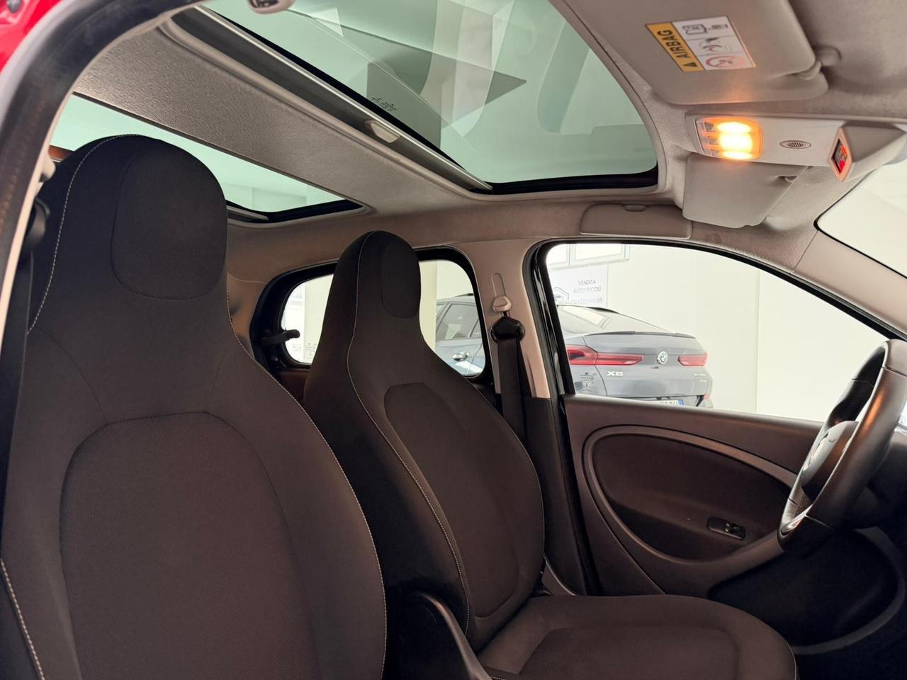 SMART FORFOUR PASSION AUTOMATICA TETTO PANORAMICO