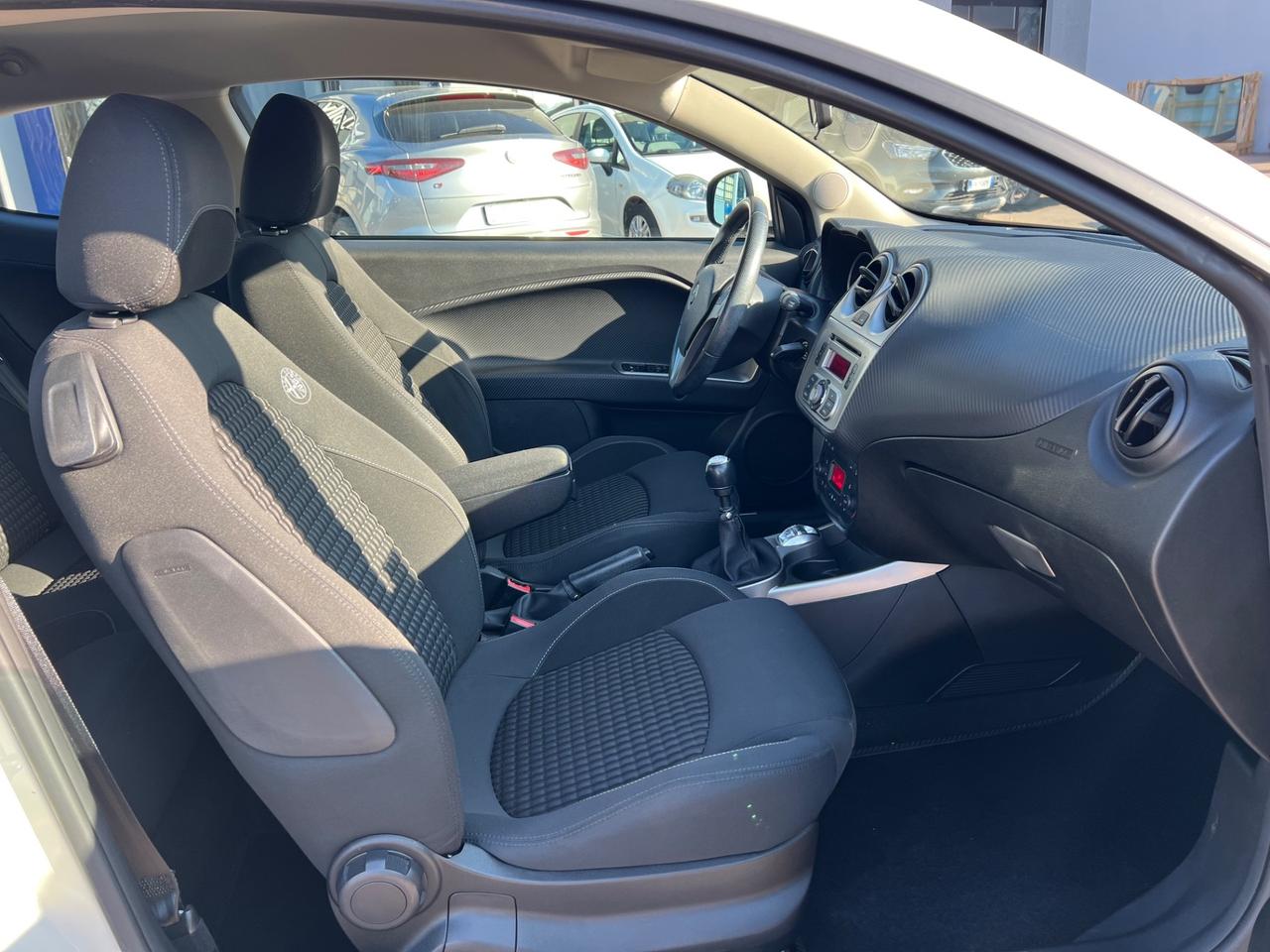 Alfa Romeo MiTo 1.4 105 CV M.air S&S Distinctive