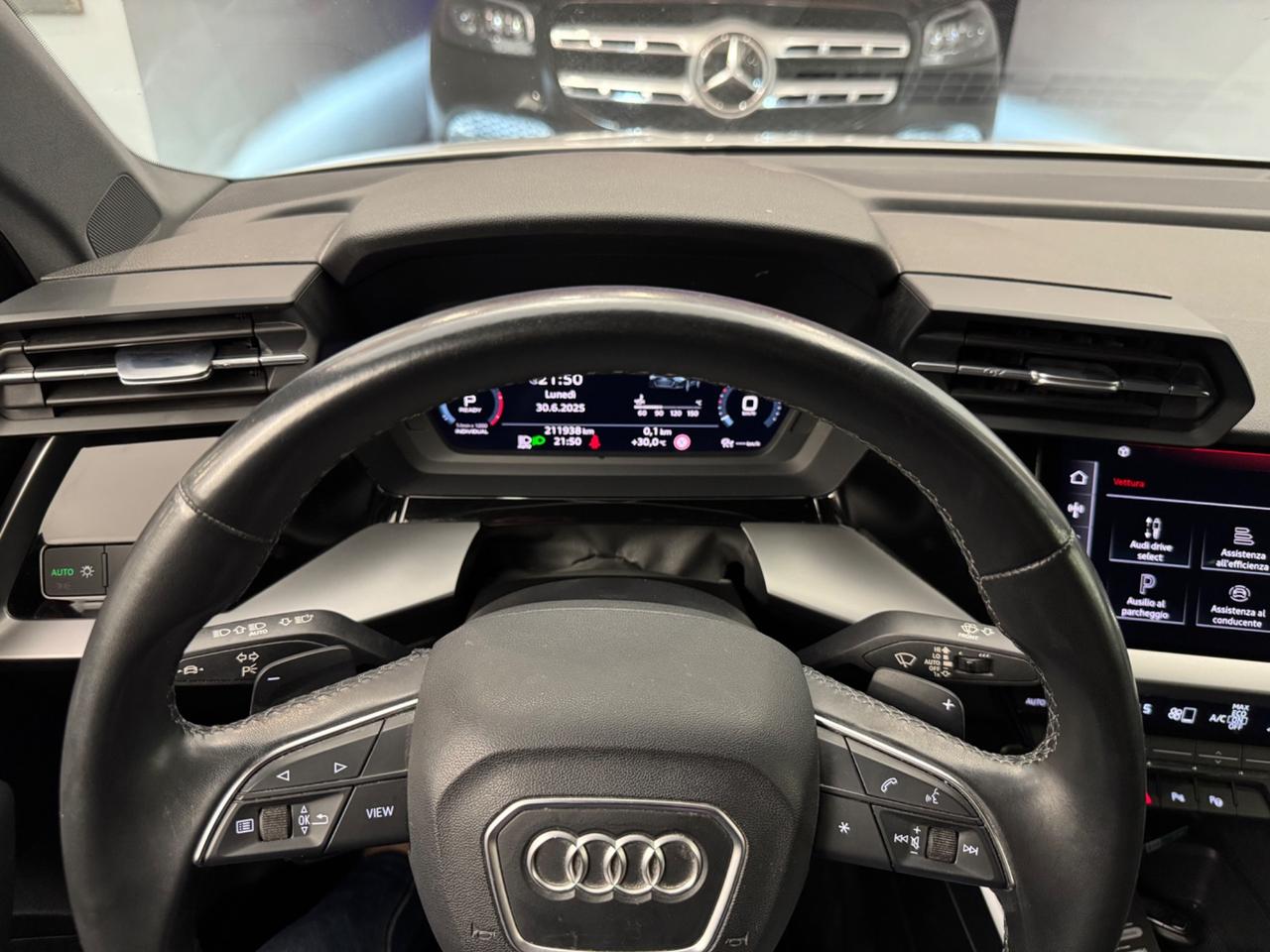 Audi A3 Sedan 30 TDI S tronic S line edition