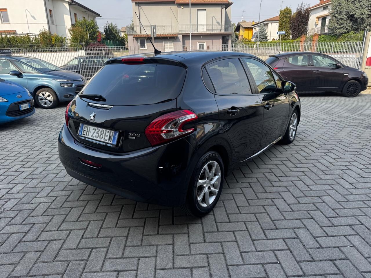 Peugeot 208 1.6 e-HDi 92 CV Stop&Start 5 porte Active
