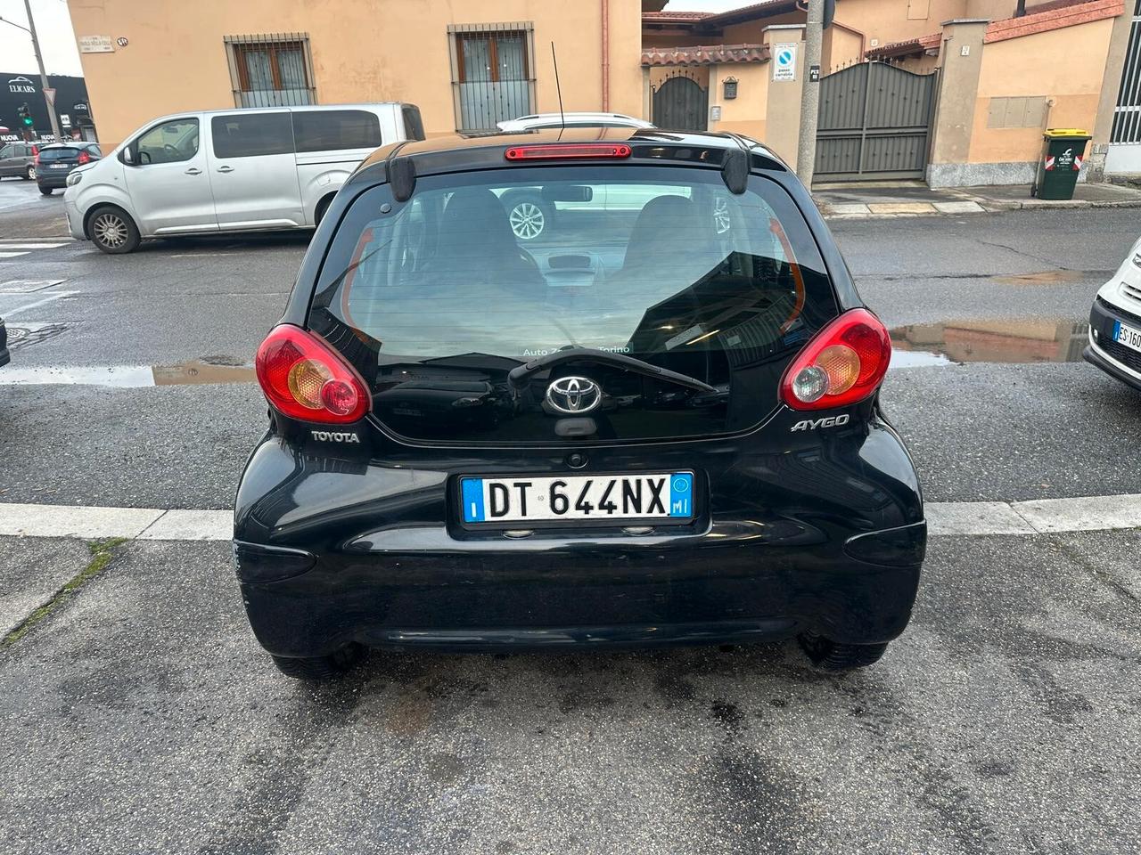 Toyota Aygo 1.0 12V VVT-i 5 porte Sol