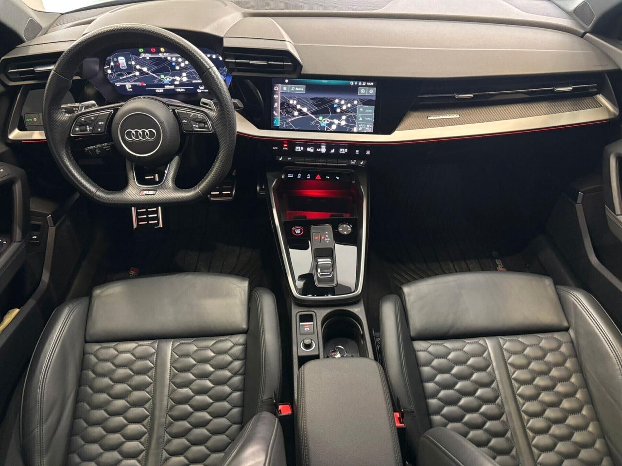 Audi RS3 quattro S tronic